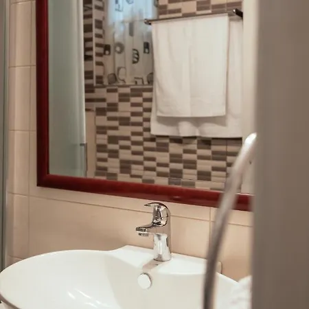 Pallazo Palamidi Apartman *